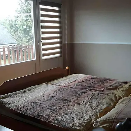 In 54938 Hébergement de vacances *